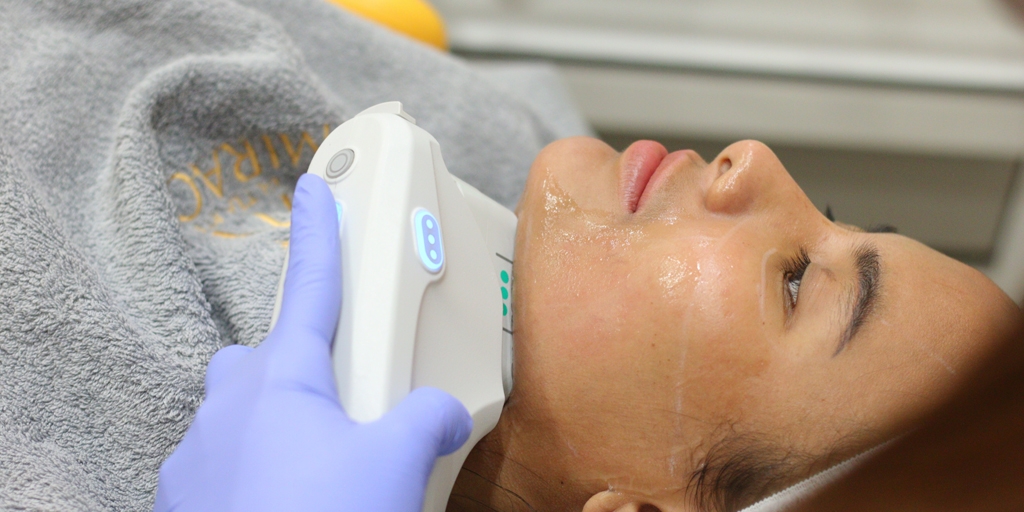 Menentukan Kapan Ultherapy Dibutuhkan untuk Mengencangkan Wajah Secara Natural